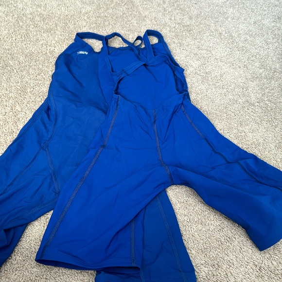 Speedo tech swim suits - Picture 1 of 3